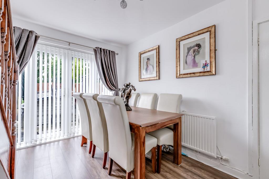 Lounge/Dining Rooms