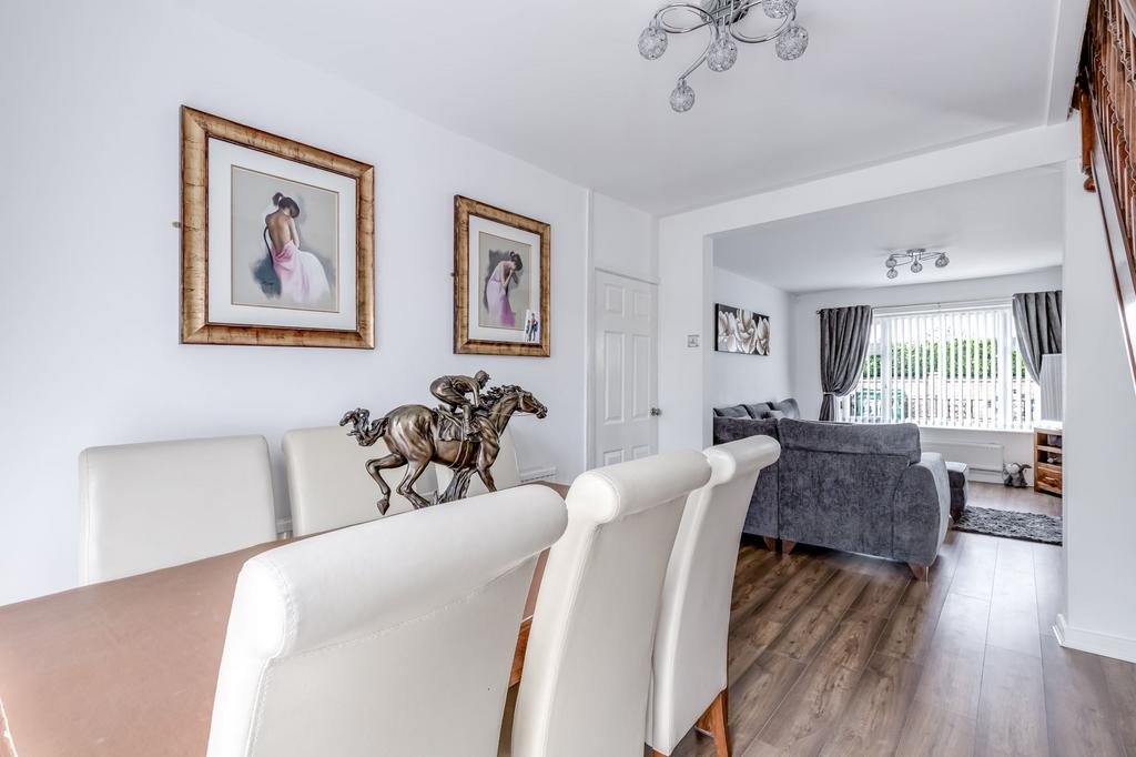 Lounge/Dining Rooms