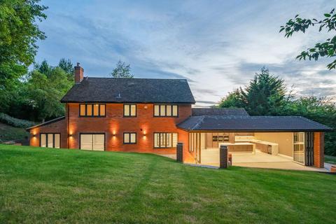 5 bedroom detached house for sale, Roefields Close, Hertfordshire HP3