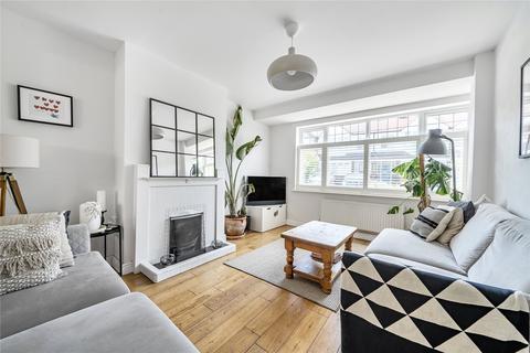 4 Malvern Close, Surbiton, KT6 7UG