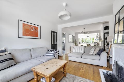 4 Malvern Close, Surbiton, KT6 7UG