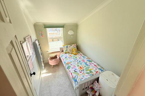 61 Hill House Road, Dartford, DA2 6HG