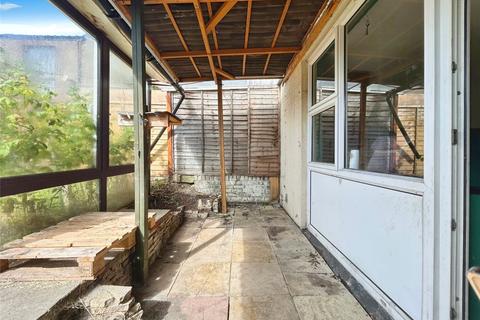 294 Milwards, Harlow, CM19 4SN