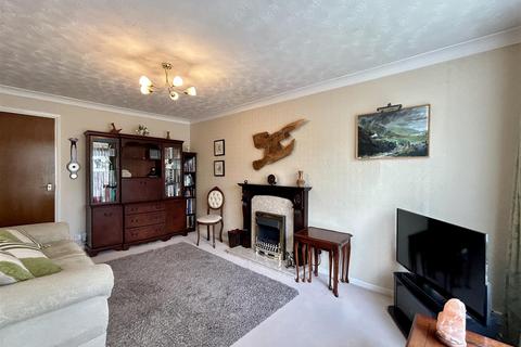1 bedroom maisonette for sale, Hamilton Avenue, Halesowen
