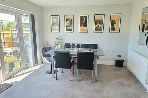 1 Canada Way, Bexhill-on-sea, TN39 4FL