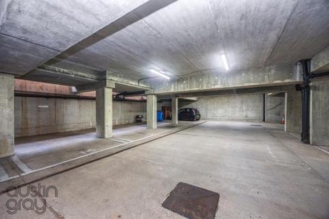 2 bedroom flat for sale, Nizells Avenue, Hove