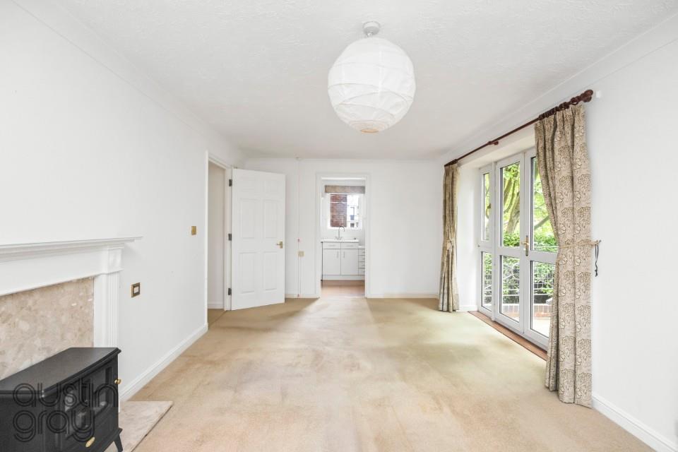 Nizells Avenue, The Vineries Flat 5-005 (Custom).J