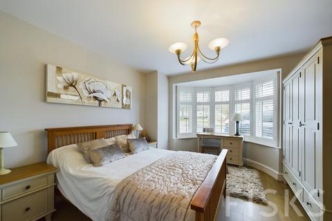 3 bedroom semi-detached house for sale, Eastern Avenue, Benfleet, SS7