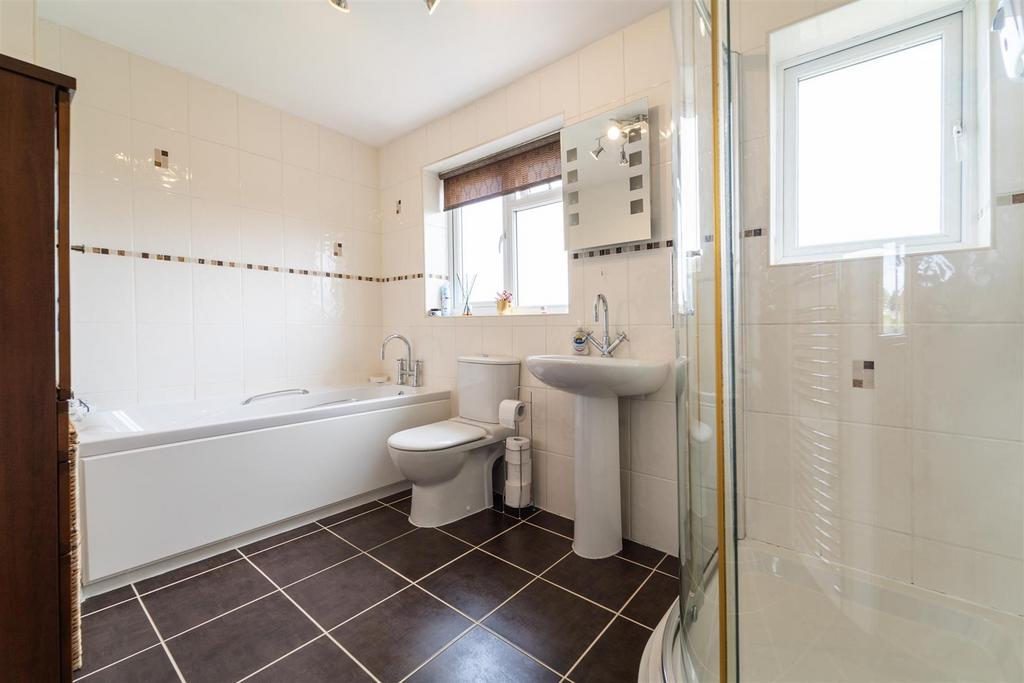 41 Mollington Crescent, Shirley, B90 3 RQ 3.jpg