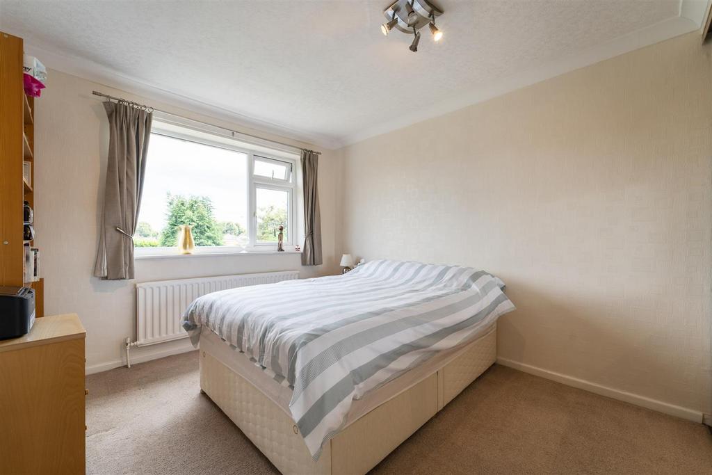 41 Mollington Crescent, Shirley, B90 3 RQ 1.jpg