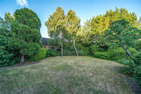 2 bedroom flat for sale, Terrace Road, Walton-On-Thames, KT12