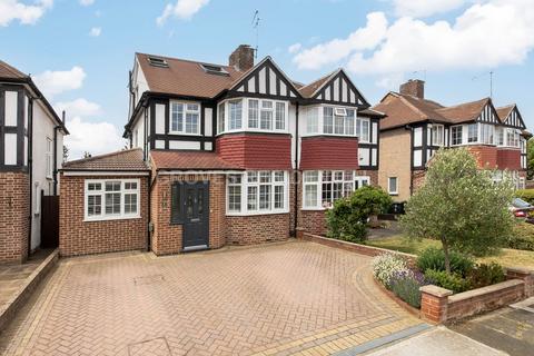 8 Ancaster Crescent, New Malden, KT3 6BE