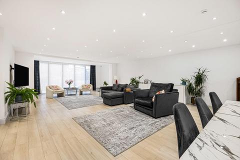 undefined, Camlet Way, Barnet