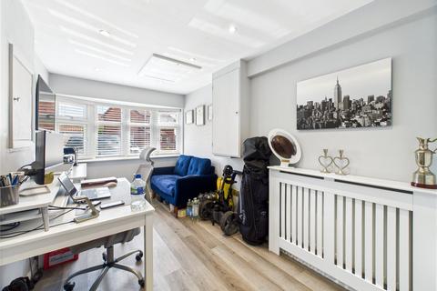 45 Sheppard Drive, Chelmsford, CM2 6QE