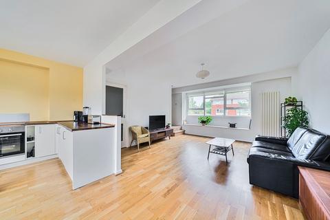 6 Watermill Close, Richmond, TW10 7UH