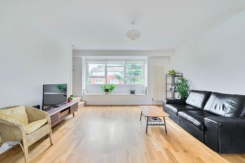 6 Watermill Close, Richmond, TW10 7UH