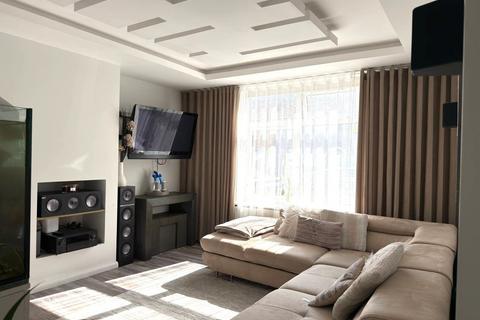 1 bedroom maisonette for sale, Grafton Road, Dagenham