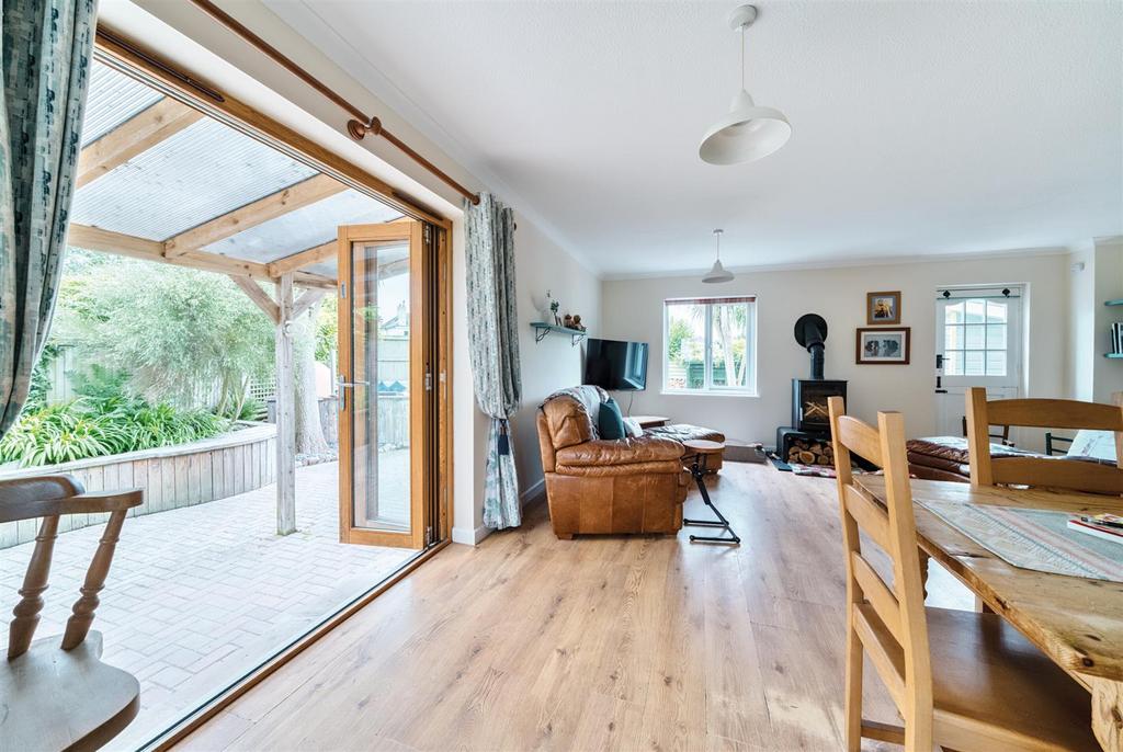 Dining/Sitting Room