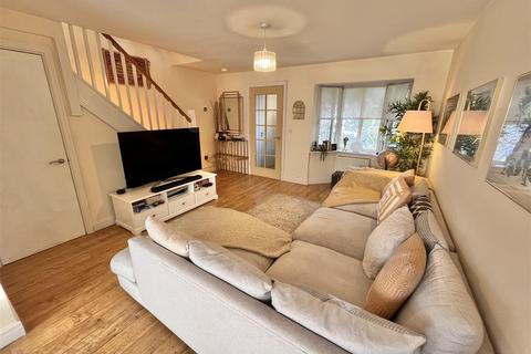 20 Abbeydale Close, Cheadle Hulme, Cheadle, SK8 6RD