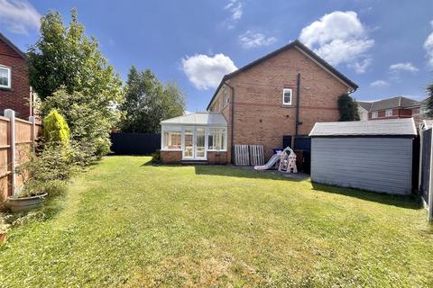 20 Abbeydale Close, Cheadle Hulme, Cheadle, SK8 6RD