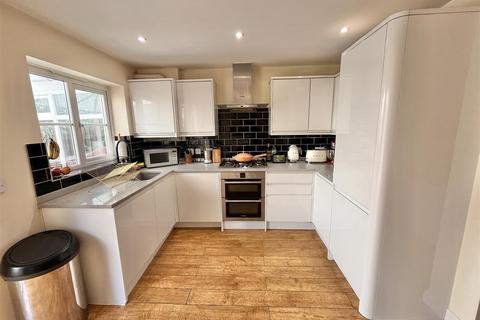 20 Abbeydale Close, Cheadle Hulme, Cheadle, SK8 6RD