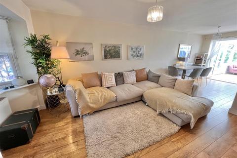 20 Abbeydale Close, Cheadle Hulme, Cheadle, SK8 6RD