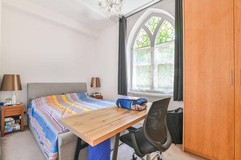 1 bedroom flat for sale, Mattock lane, Ealing, London, W5
