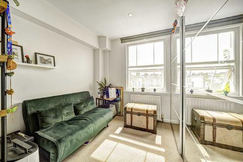 2 bedroom flat for sale, Coldharbour Lane, London SE5