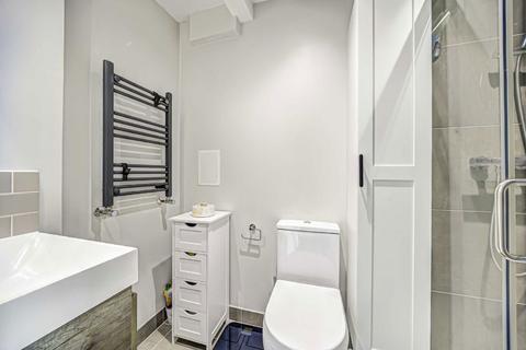 2 bedroom flat for sale, Coldharbour Lane, London SE5