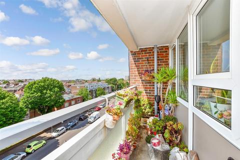1 bedroom flat for sale, Elm Grove, Southsea, Hampshire