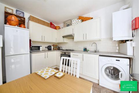 1 bedroom apartment for sale, Muswell Hill Road, London