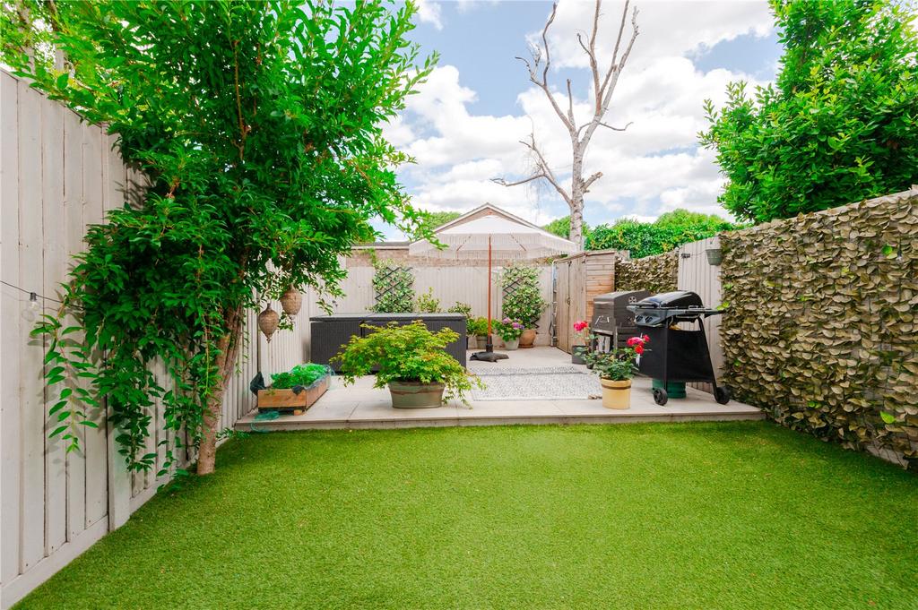 House in London, London Borough of Richmond upon Thames - View 4