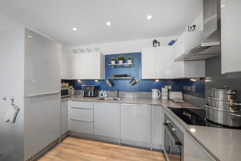 2 bedroom flat for sale, Burnt Oak Broadway, Edgware, HA8