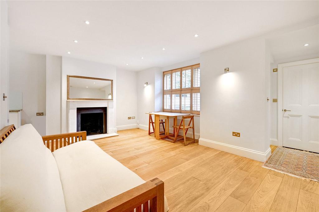 Flat Reception Room