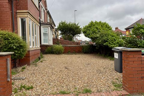 2 bedroom terraced house for sale, Waterloo Road, Blackpool FY4