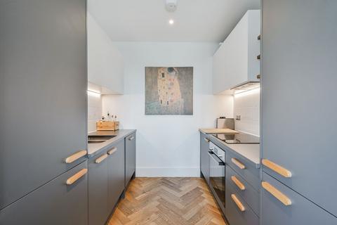 2 bedroom flat for sale, Montpelier Road, Purley, CR8