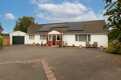 6 bedroom detached bungalow for sale, Pine Tree Grove, Kirby Muxloe, LE9