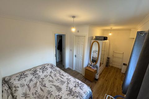 undefined, Pendragon Road, Bromley BR1