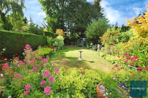 undefined, Park View Gardens, Hendon, nw4