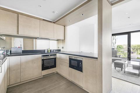 2 bedroom apartment to rent, Viaduct Gardens, London, SW11