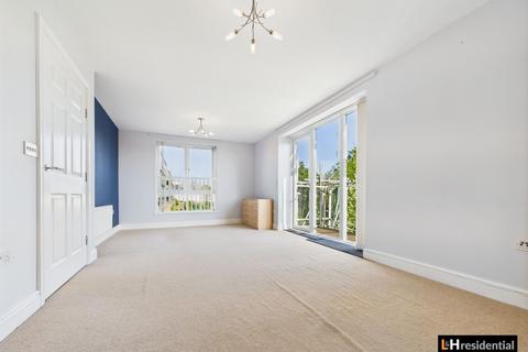 2 bedroom flat for sale, Studio Way, Borehamwood WD6