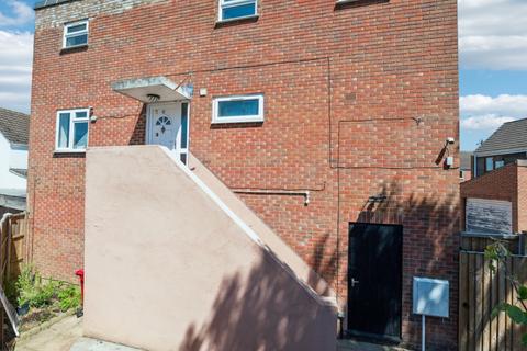 undefined, Rochfords Gardens, Slough SL2