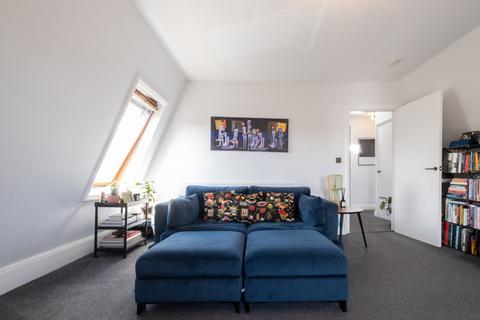 2 bedroom flat for sale, Augusta Gardens, Folkestone, CT20