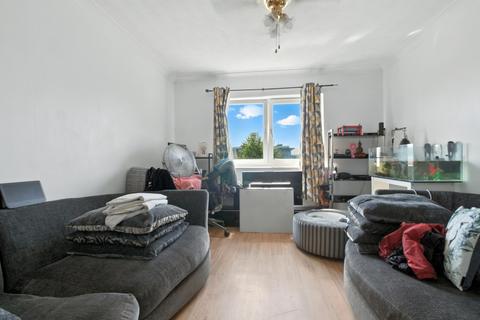 1 bedroom flat for sale, Bridge Road, Grays RM17