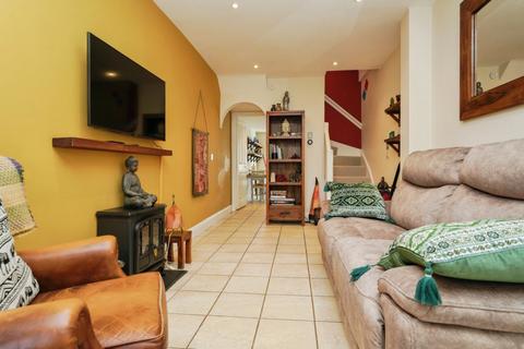 2 bedroom terraced house for sale, Great Norwood Street, Cheltenham, Gloucestershire, GL50