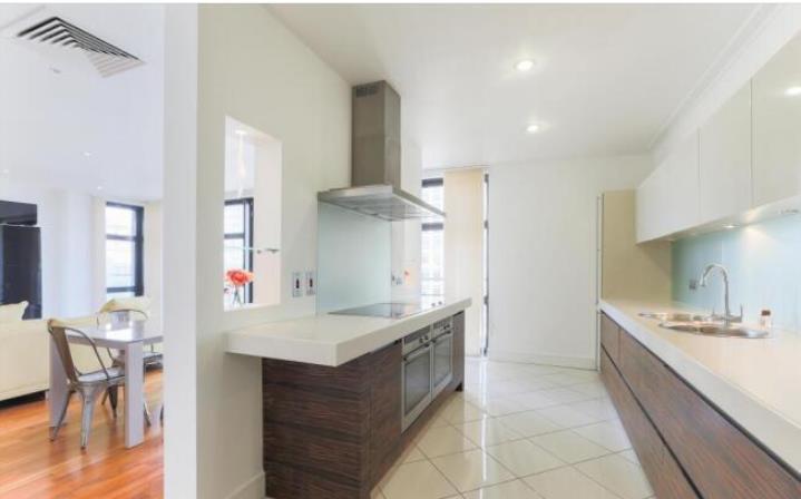 Apartment in London - View 3