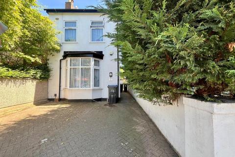 2 bedroom detached house for sale, Furze Road, Thornton Heath, CR7