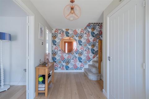 12 Arcadius Way, Keynsham, Bristol, BS31 2GE