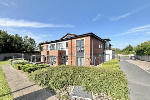 Glebe Close, South Shore FY4
