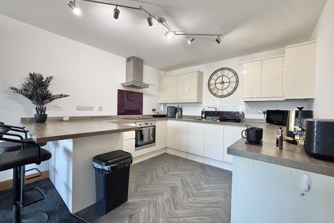 2 bedroom apartment for sale, Glebe Close, South Shore FY4